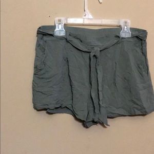 Ambiance Apparel Army Green Shorts Size Medium